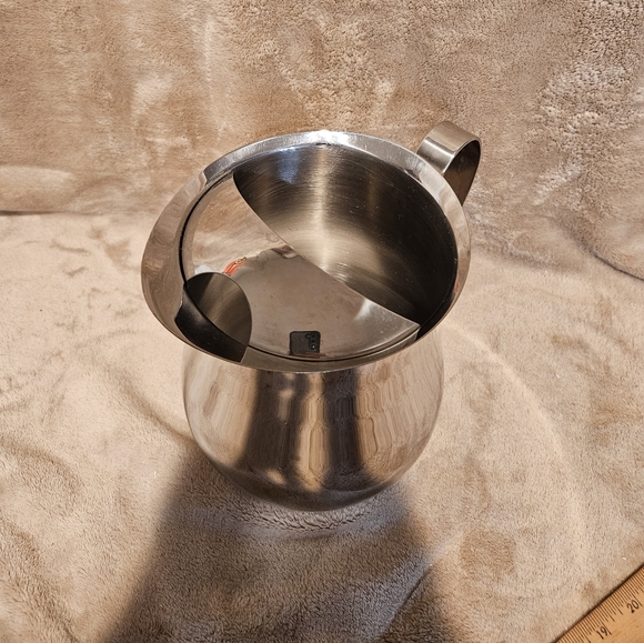 Stainless Steel 2Qt Metal Water Pitcher - Picture 4 of 8
